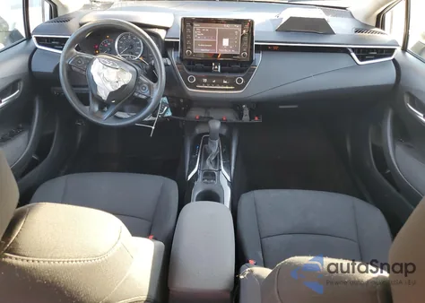 2021 Toyota Corolla Le z USA, uszkodzony, nr VIN 5YFEPMAE4MP181795